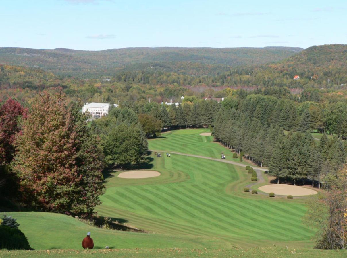 Le Sommet Du Golf Avec Spa Saint Jean De Matha Exterior photo